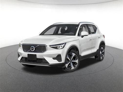 2025 Volvo XC40 B5 Plus Dark Theme