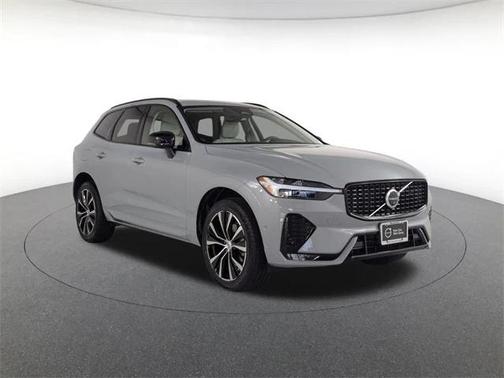 2025 Volvo XC60 B5 Plus
