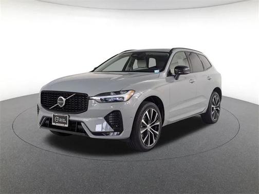 2025 Volvo XC60 Plus
