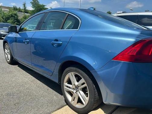 2015 Volvo S60 T5 Premier Plus