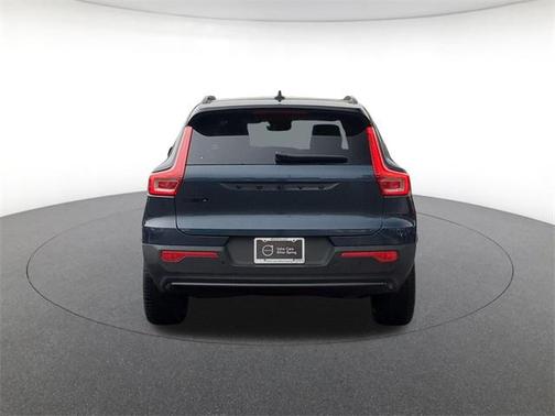 2026 Volvo EX40 Black Edition Ultra, Twin Motor, Fully electric