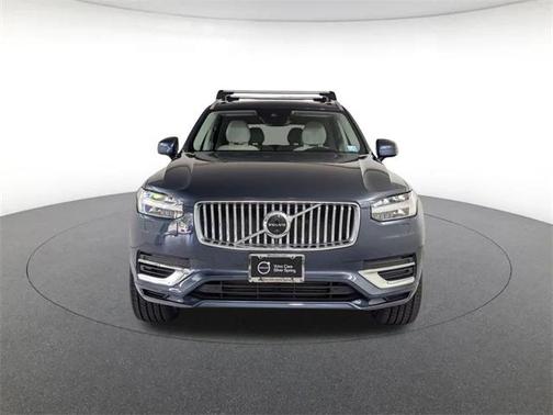2022 Volvo XC90 Recharge Plug-In Hybrid T8 Inscription 6 Passenger