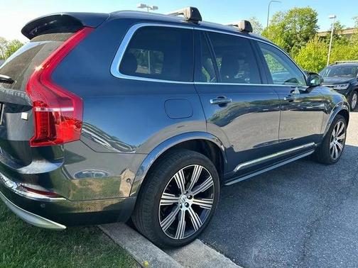 2022 Volvo XC90 Recharge Plug-In Hybrid T8 Inscription 6 Passenger