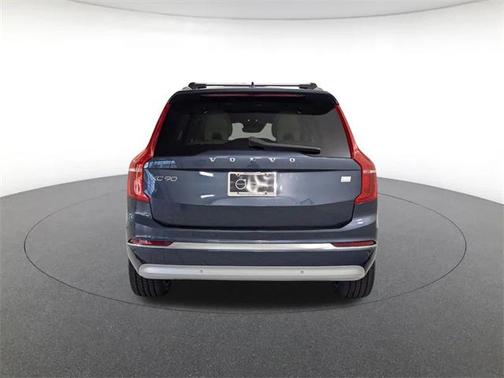 2022 Volvo XC90 Recharge Plug-In Hybrid T8 Inscription 6 Passenger