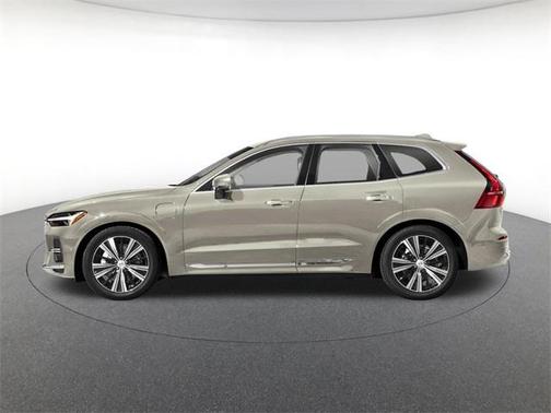 2025 Volvo XC60 Plug-In Hybrid T8 Plus