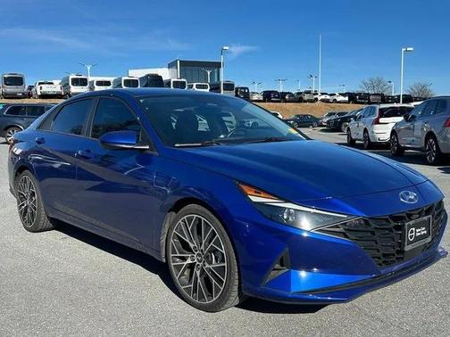 2023 Hyundai ELANTRA SEL