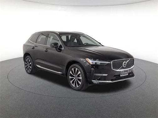 2023 Volvo XC60 B5 Plus Bright Theme