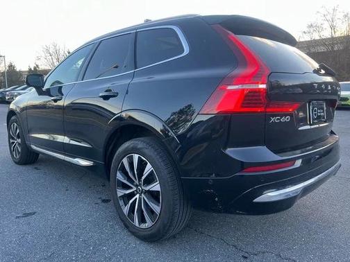 2023 Volvo XC60 B5 Plus Bright Theme