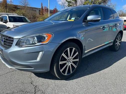 2017 Volvo XC60 T6 Inscription