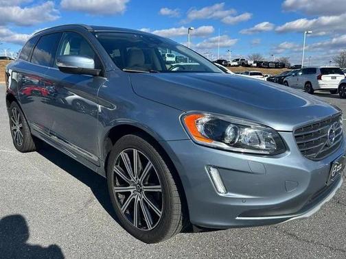 2017 Volvo XC60 T6 Inscription