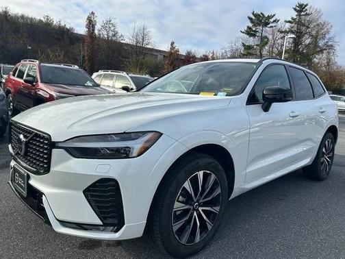 2025 Volvo XC60 B5 Core