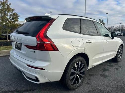2025 Volvo XC60 B5 Core