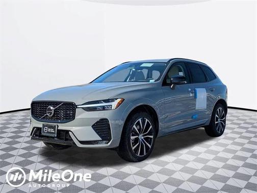 2025 Volvo XC60 B5 Plus