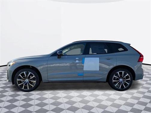 2025 Volvo XC60 B5 Plus