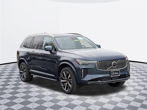 2025 Volvo XC90 Plug-In Hybrid T8 Core 7-Seater
