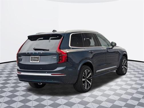 2025 Volvo XC90 Plug-In Hybrid T8 Core 7-Seater