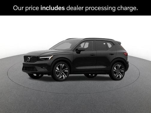 Onyx Black 2026 Volvo XC40 Ultra, B5 AWD Gas (mild hybrid), Dark