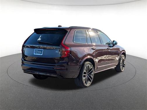 2026 Volvo XC90 Ultra Dark Theme, B6 AWD Gas (mild hybrid), Gasoline, 7 Seats