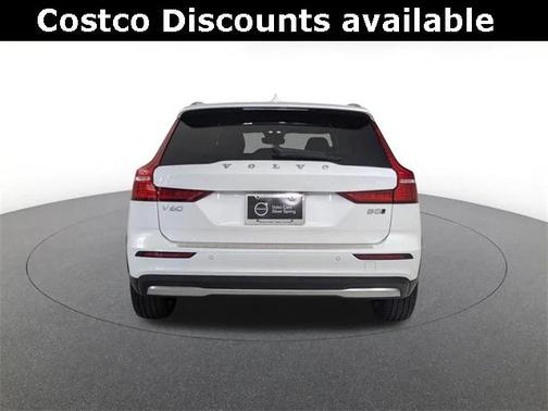 2024 Volvo V60 Cross Country B5 Plus