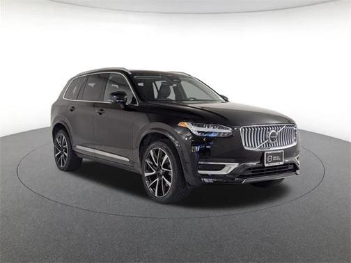 2024 Volvo XC90 B6 Ultimate Bright Theme 7-Seater