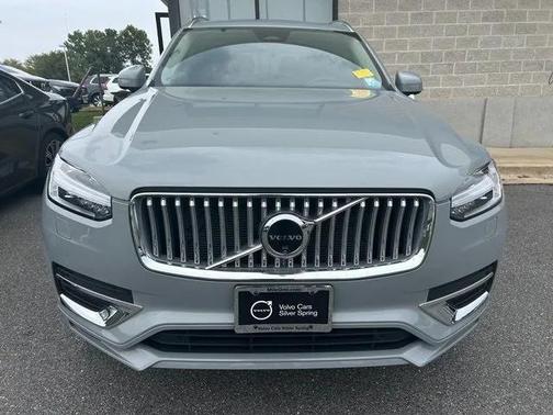 2024 Volvo XC90 B6 Plus Bright Theme 7-Seater