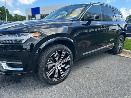2022 Volvo XC90 T6 Inscription