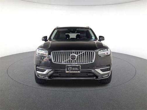 2022 Volvo XC90 T6 Inscription