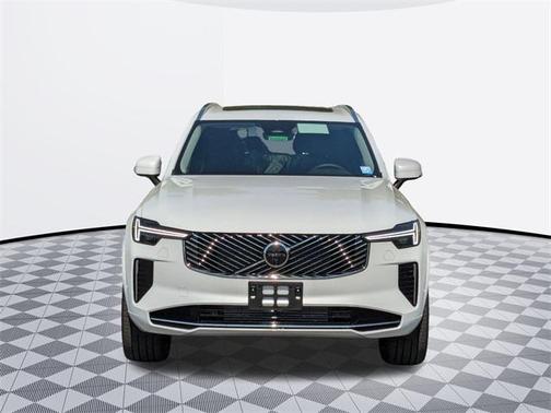 2025 Volvo XC90 Plug-In Hybrid T8 Plus 7-Seater