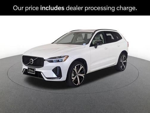 Crystal White Metallic 2024 Volvo XC60 B5 Ultimate Dark Theme