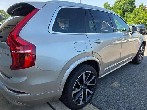 2024 Volvo XC90 B6 Ultimate Bright Theme 6-Seater