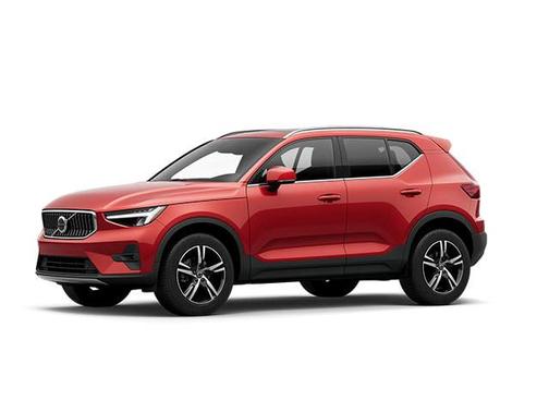 2023 Volvo XC40 B5 Plus Bright Theme