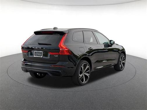 2025 Volvo XC60 Plug-In Hybrid T8 Ultra