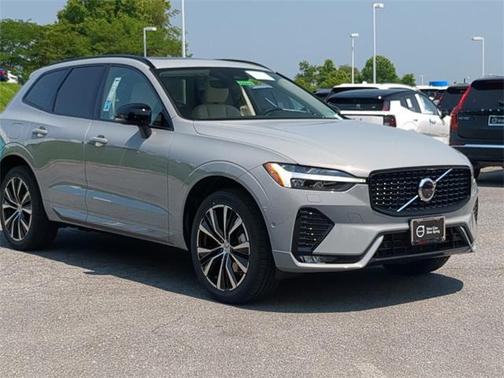 2025 Volvo XC60 B5 Plus