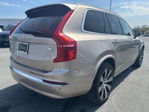 Bright Dusk Metallic 2023 Volvo XC90 Recharge Plug-In Hybrid T8 Plus Bright Theme 7-Seater