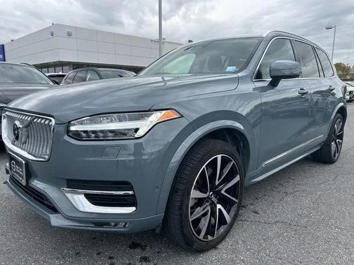 2023 Volvo XC90 B6 Plus 7-Seater