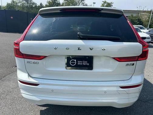 2023 Volvo XC60 B5 Core