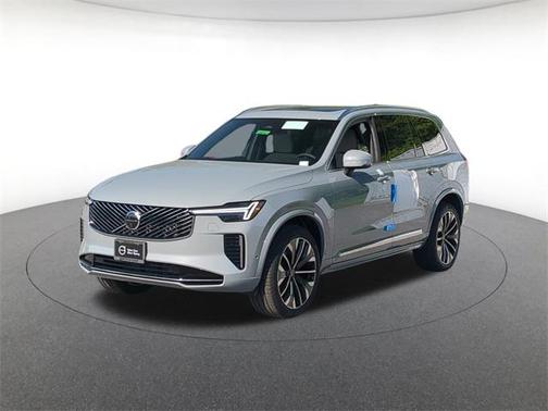 2025 Volvo XC90 B6 Plus 7-Seater
