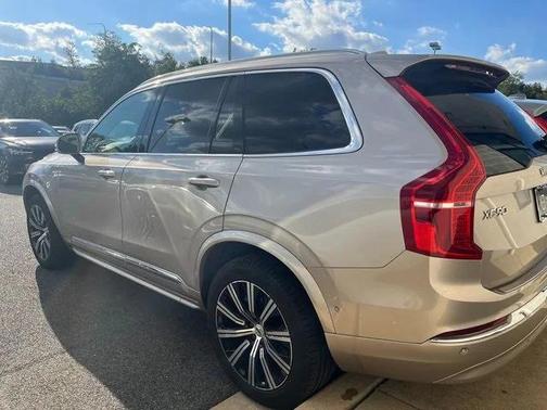 2024 Volvo XC90 B6 Plus Bright Theme 7-Seater