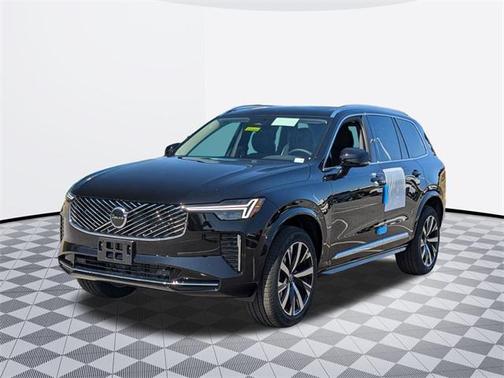 2025 Volvo XC90 B5 Core