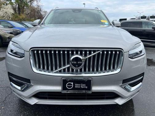 Silver Dawn Metallic 2024 Volvo XC90 B6 Plus Bright Theme 7-Seater