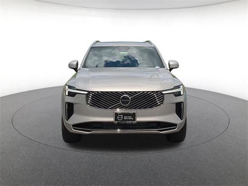2025 Volvo XC90 Plug-In Hybrid T8 Plus 6-Seater