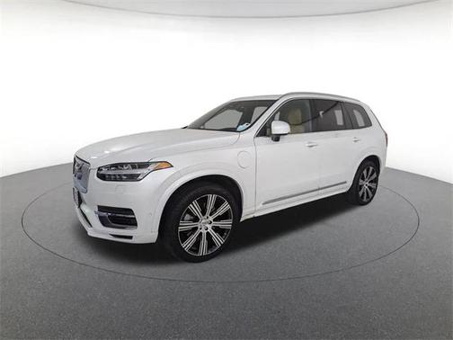 2024 Volvo XC90 Recharge Plug-In Hybrid T8 Ultimate Bright Theme 7-Seater