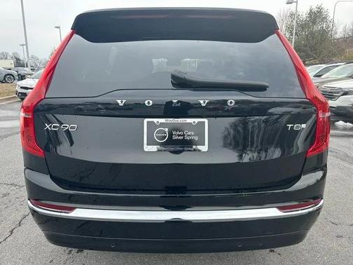 2025 Volvo XC90 Plug-In Hybrid T8 Ultra 6-Seater