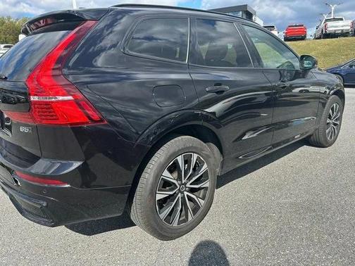 2025 Volvo XC60 B5 Core