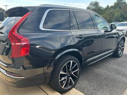 2024 Volvo XC90 B6 Plus Bright Theme 6-Seater
