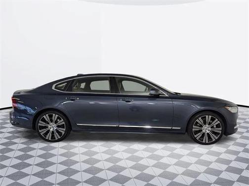 2022 Volvo S90 B6 Inscription
