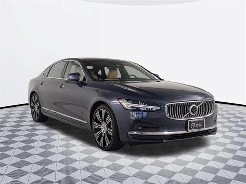 2022 Volvo S90 B6 Inscription