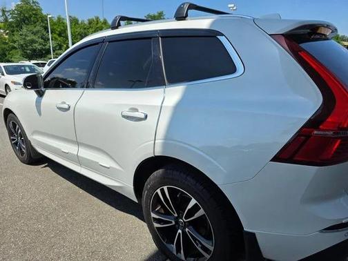 2020 Volvo XC60 T5 Momentum