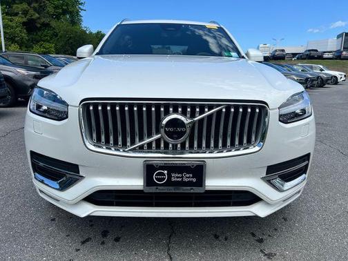 Crystal White Metallic 2023 Volvo XC90 B6 Ultimate 7-Seater