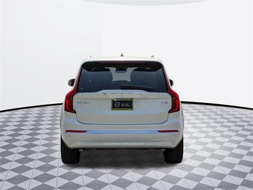 2025 Volvo XC90 Plug-In Hybrid T8 Plus 7-Seater